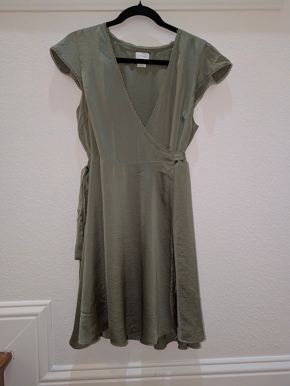 Wilfred Olive Wrap Midi Dress